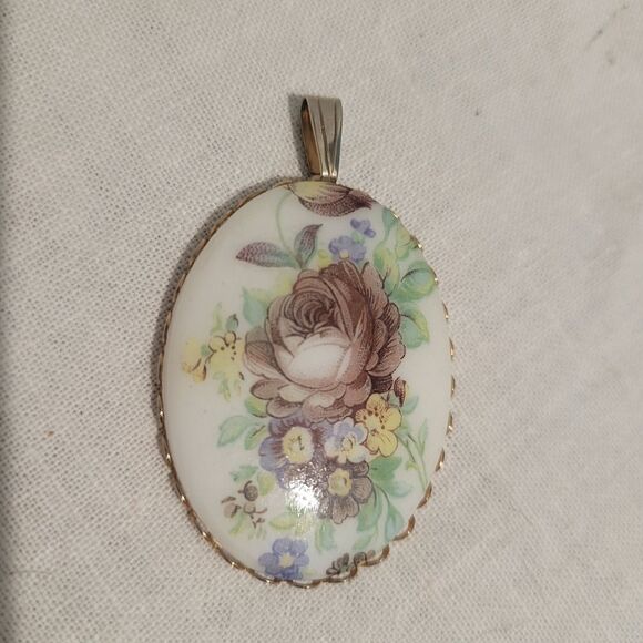 Vintage Victorian Hand Painted Porcelain China Pendant Pink Yellow Blue Roses - Picture 2 of 11